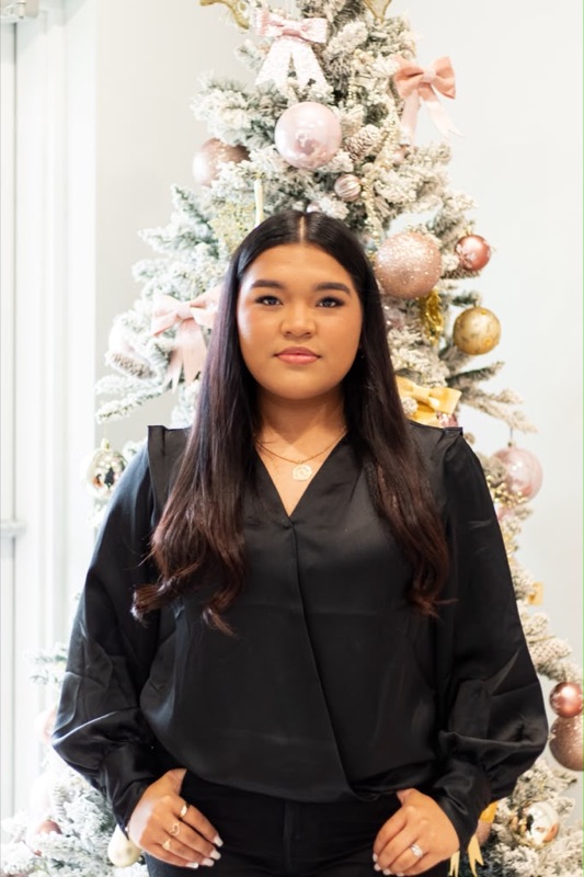 Mia, Lash Tech at Tally Beauty